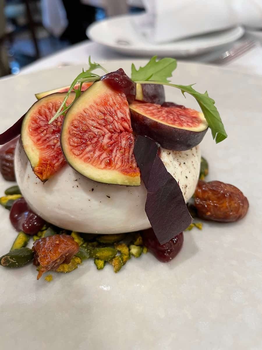 Figs and Burrata starter from Murano