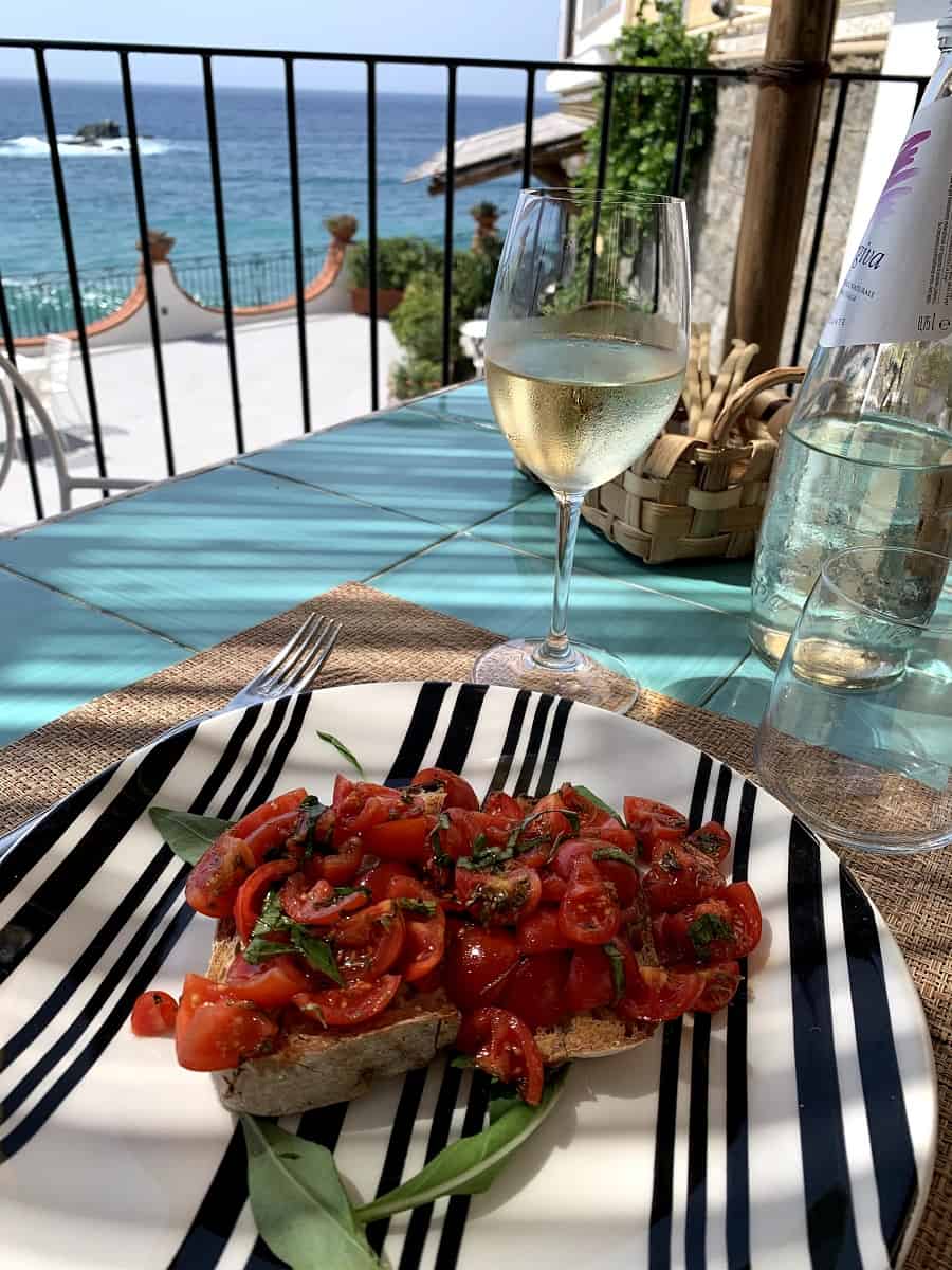 Tomato bruschetta from Umberto a Mare in Ischia
